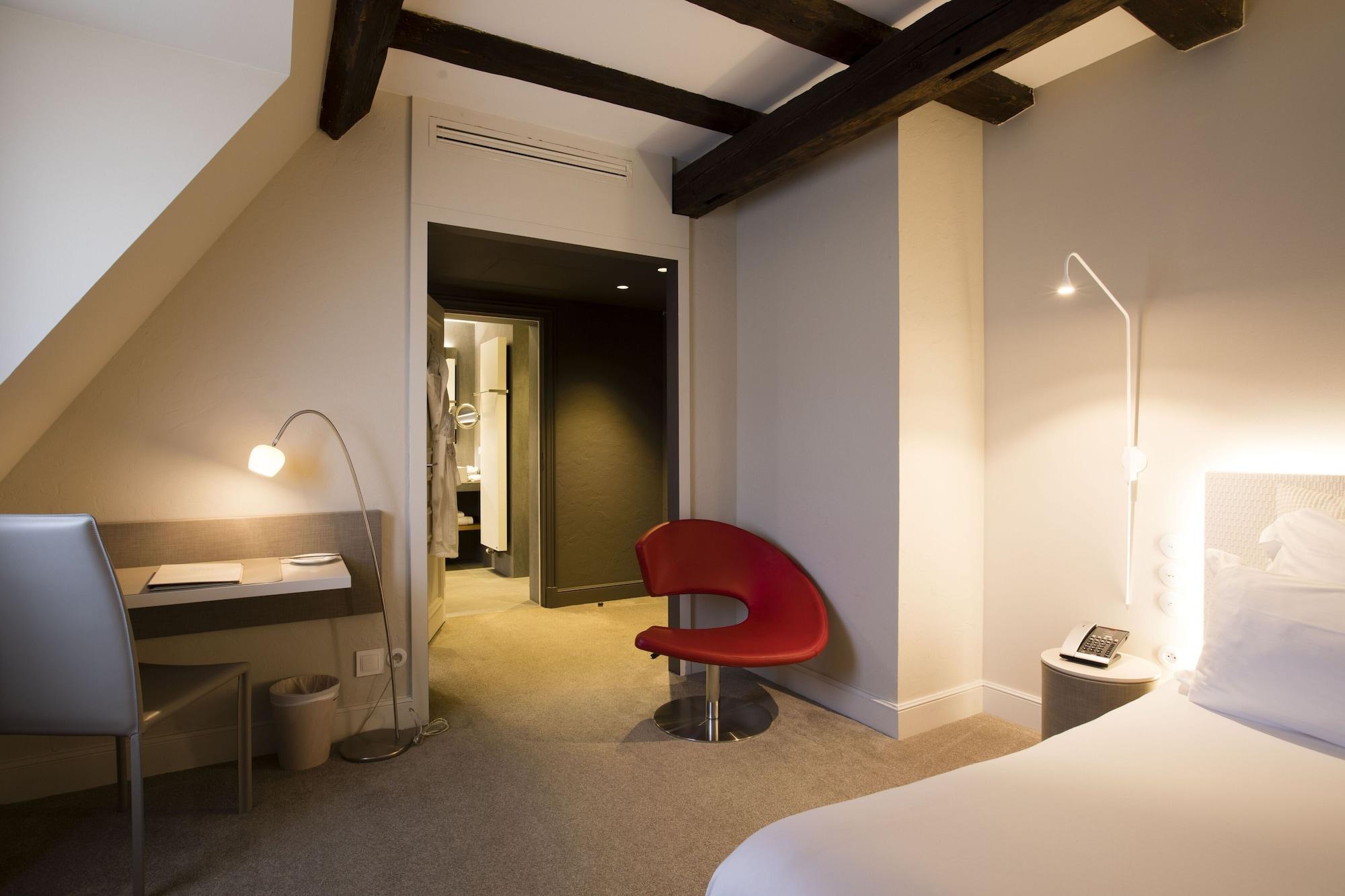 Relais & Chateaux La Maison Des Tetes Colmar Buitenkant foto