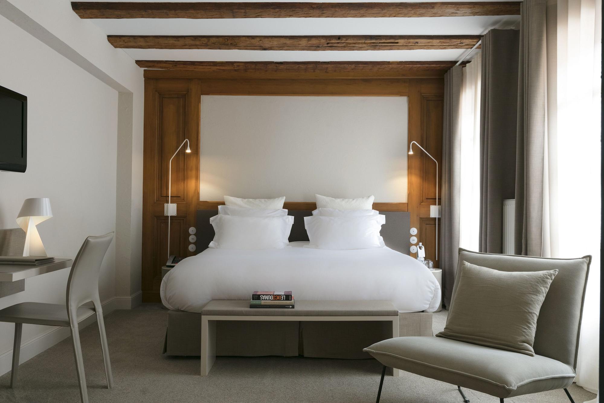 Relais & Chateaux La Maison Des Tetes Colmar Buitenkant foto